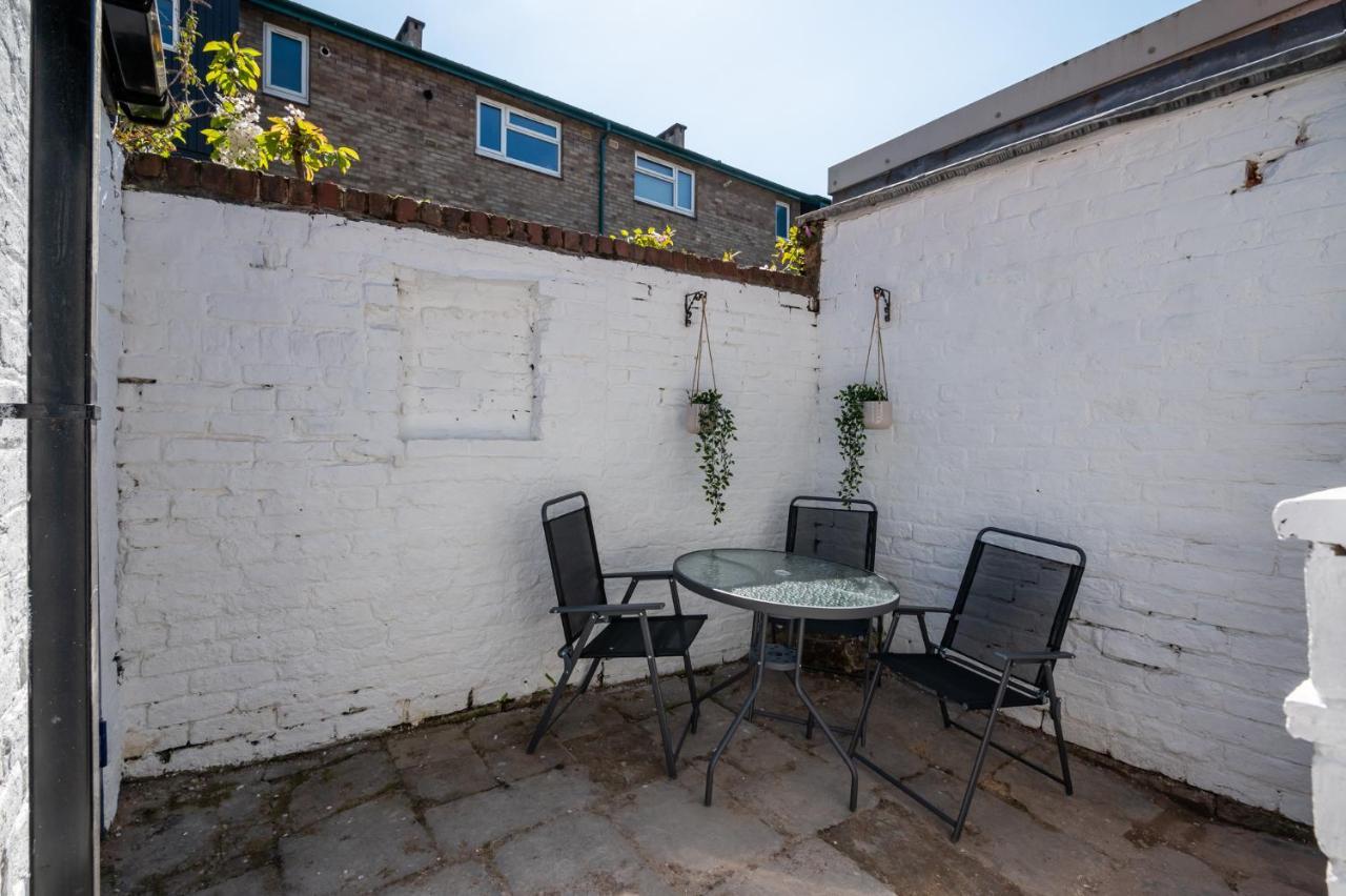 Stylish, Centrally Located Terrace - Pass The Key Casa de férias York